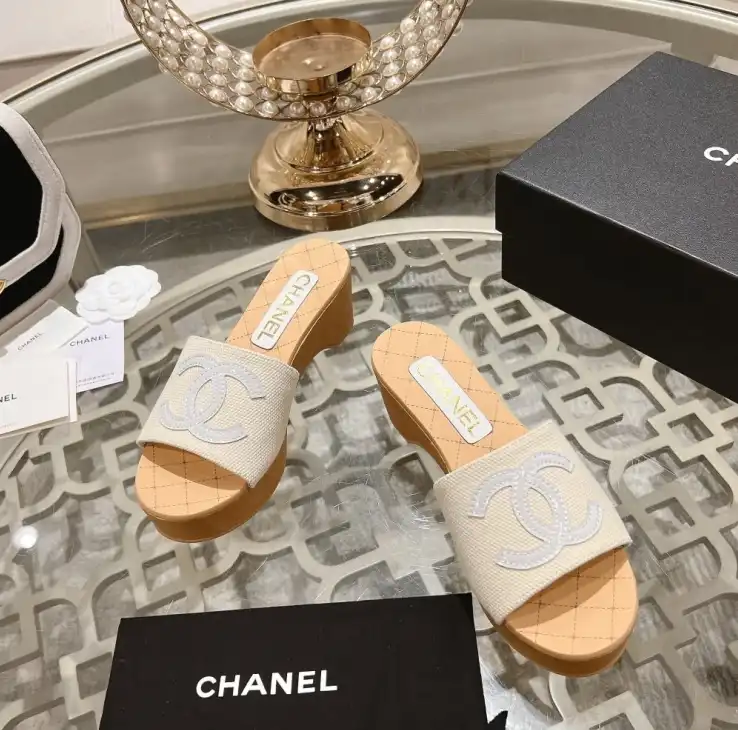 hype Chanel Slippers