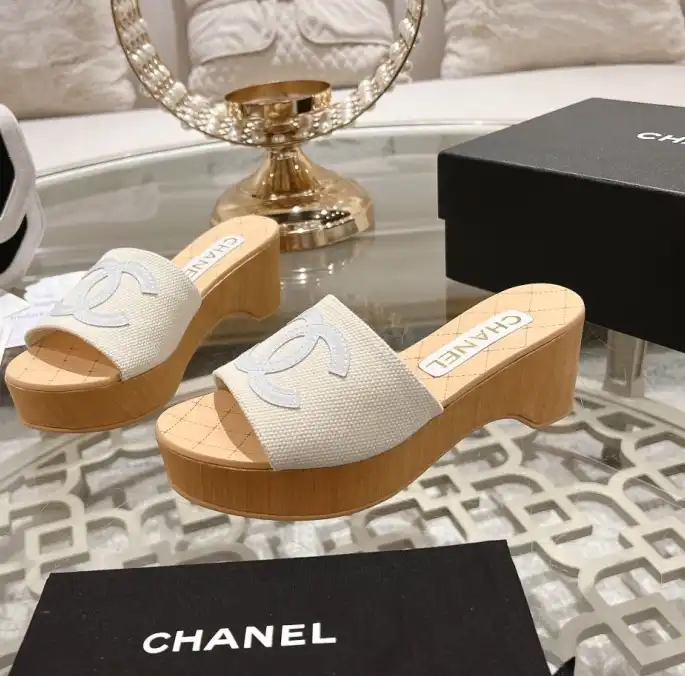 hype Chanel Slippers