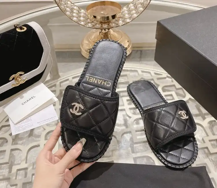 hype Chanel Slippers