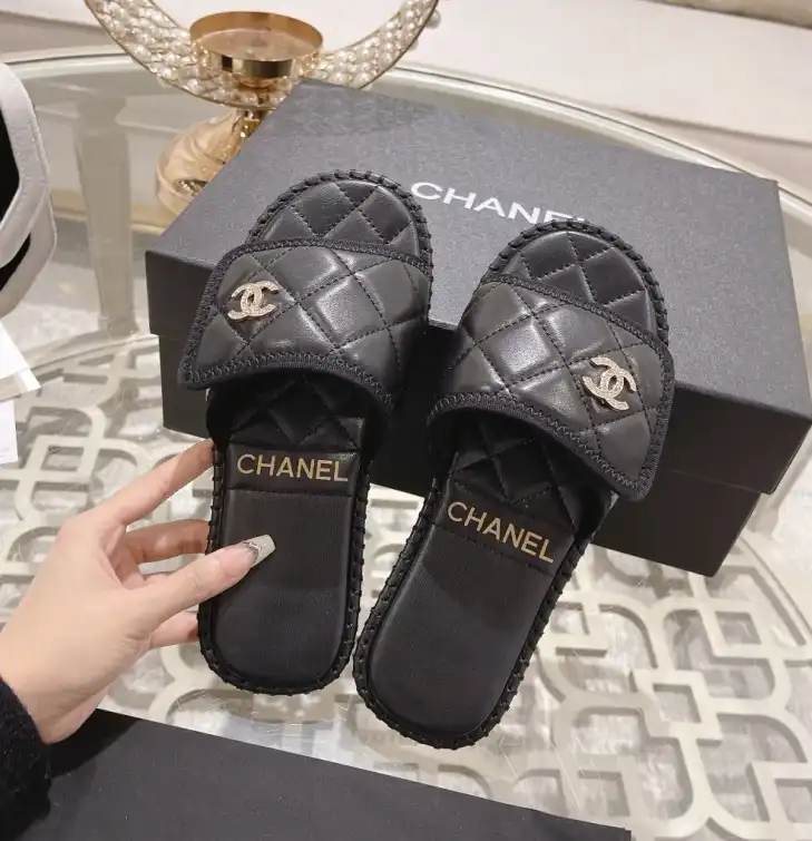 hype Chanel Slippers