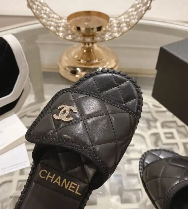 hype Chanel Slippers