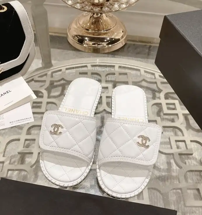 hype Chanel Slippers