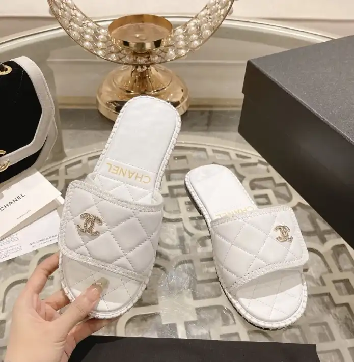 hype Chanel Slippers