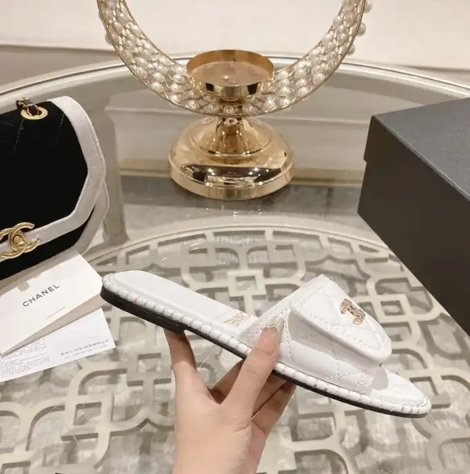 hype Chanel Slippers