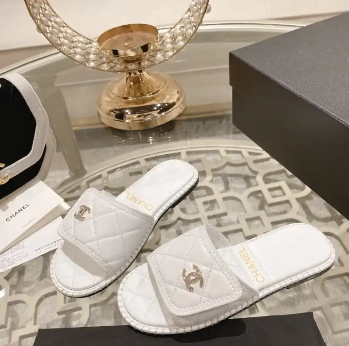 hype Chanel Slippers