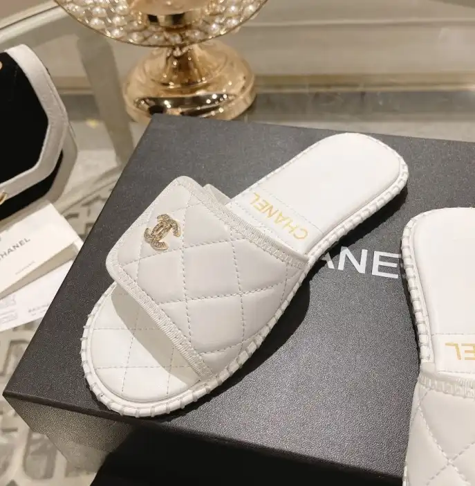 hype Chanel Slippers