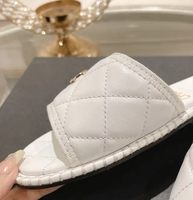 hype Chanel Slippers