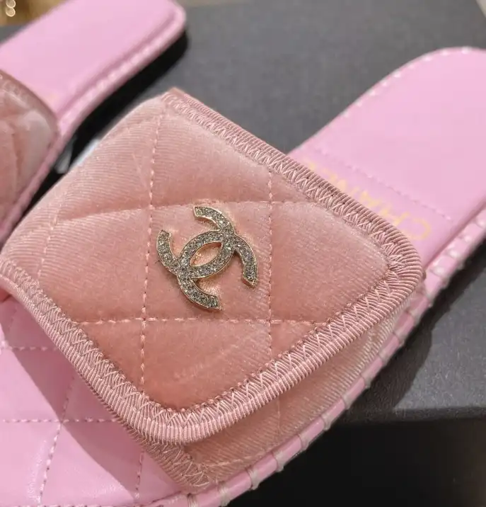 hype Chanel Slippers