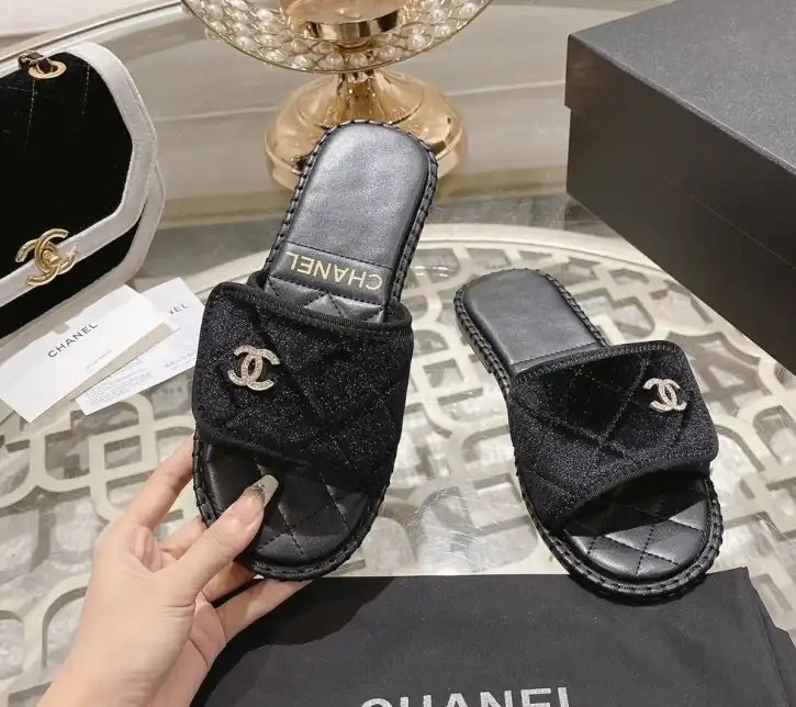 hype Chanel Slippers