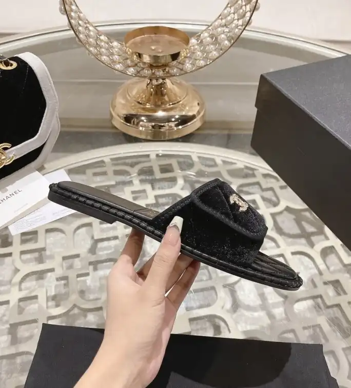 hype Chanel Slippers