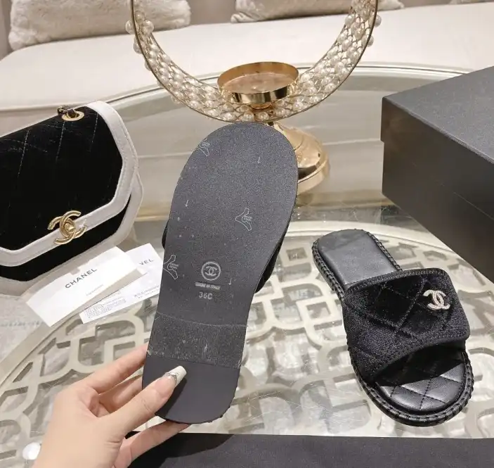 hype Chanel Slippers