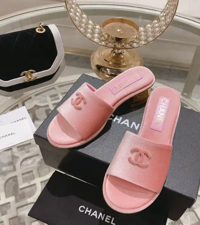 hype Chanel Slippers