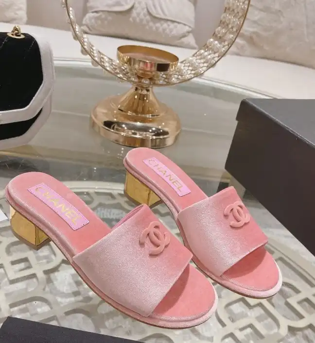 hype Chanel Slippers