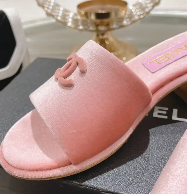 hype Chanel Slippers