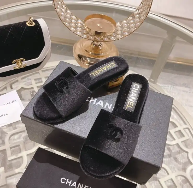 hype Chanel Slippers