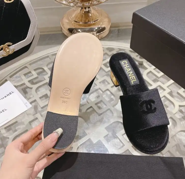 hype Chanel Slippers