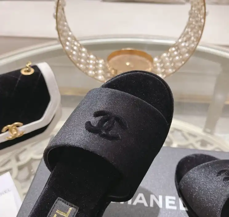 hype Chanel Slippers