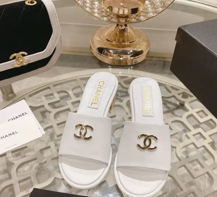 hype Chanel Slippers