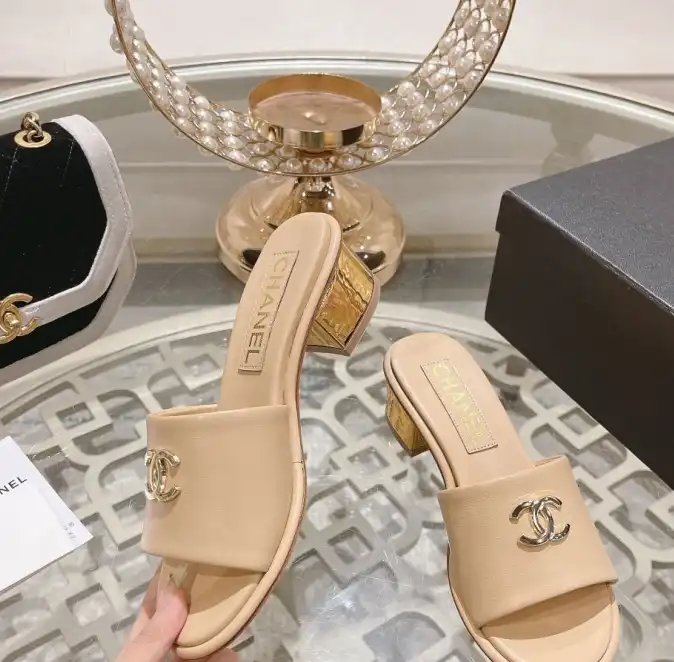 hype Chanel Slippers