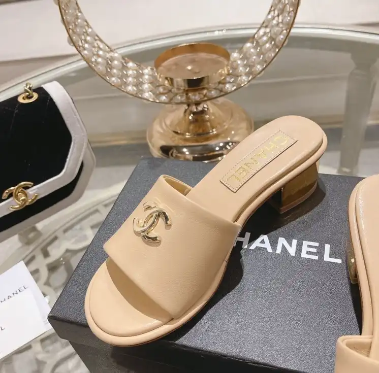 hype Chanel Slippers