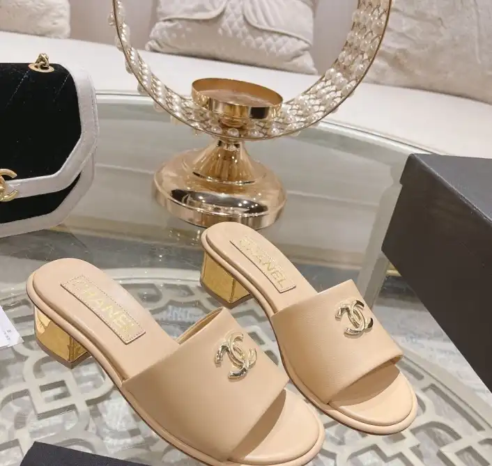 hype Chanel Slippers