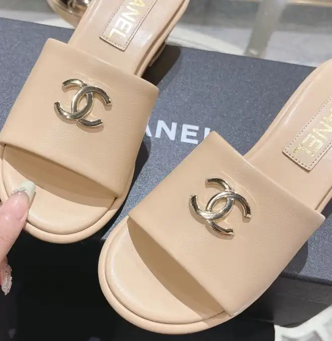 hype Chanel Slippers