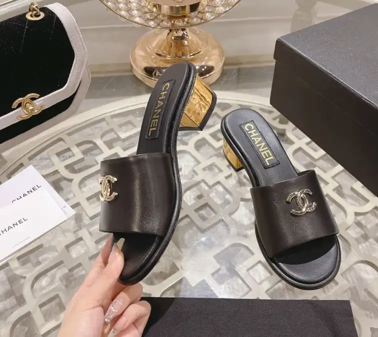 hype Chanel Slippers