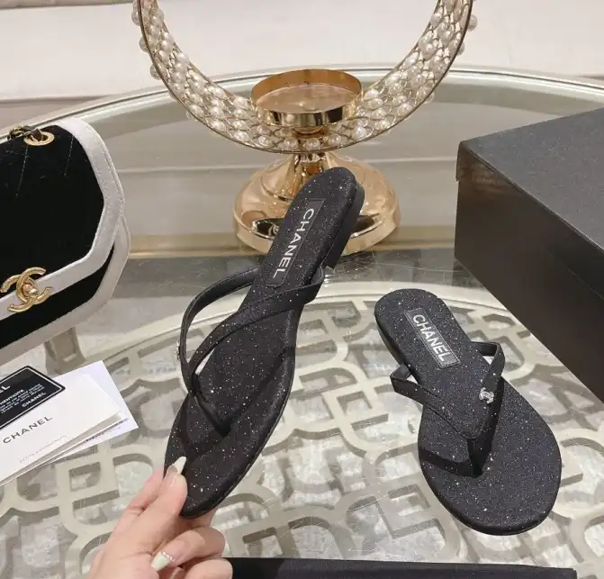 hype Chanel Slippers