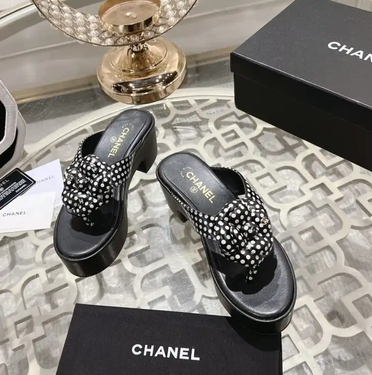 hype Chanel Slippers