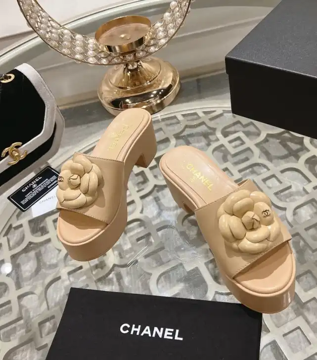 hype Chanel Slippers