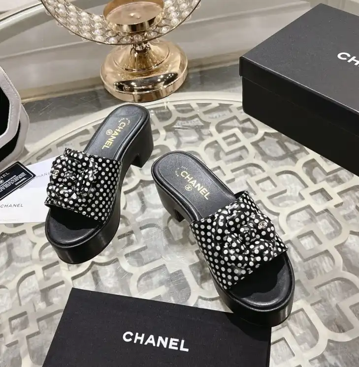 hype Chanel Slippers