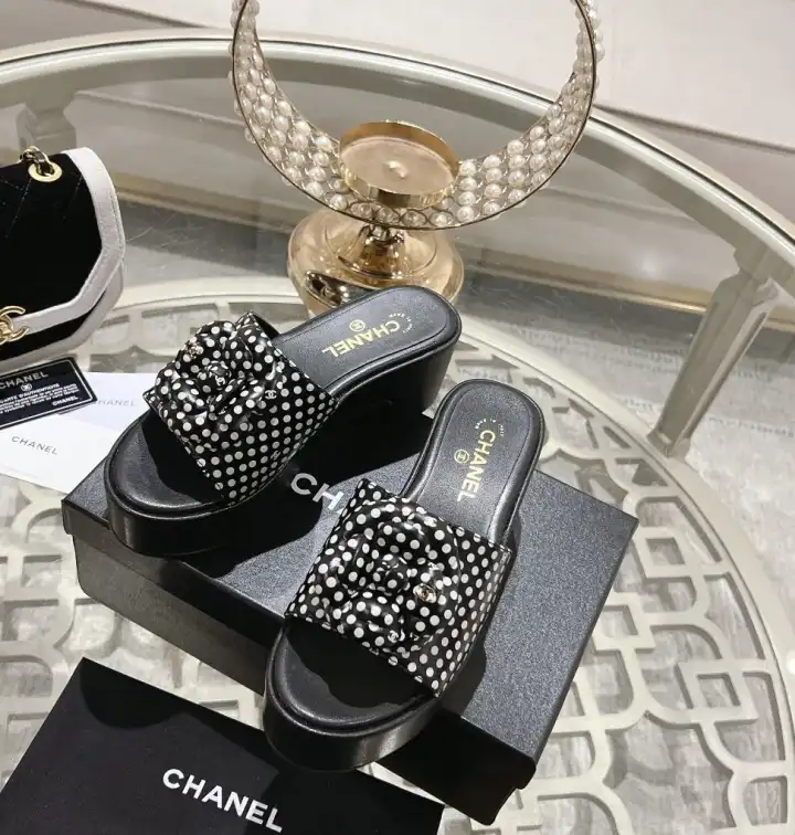 hype Chanel Slippers