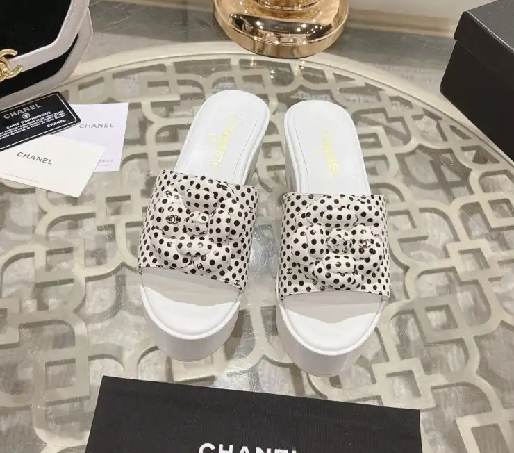 hype Chanel Slippers