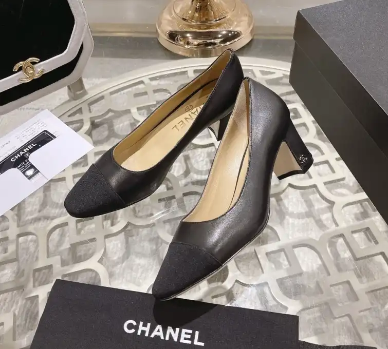 hype Chanel High Heels