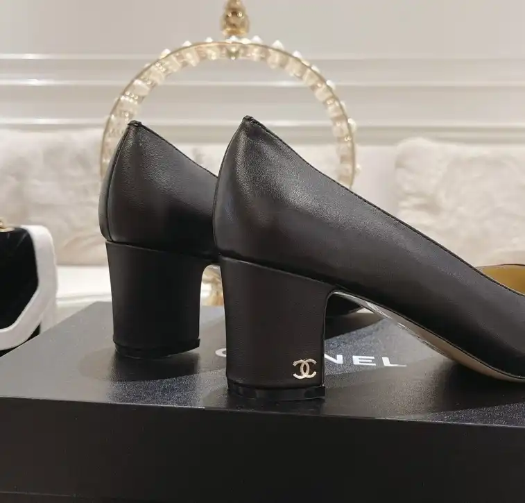 hype Chanel High Heels