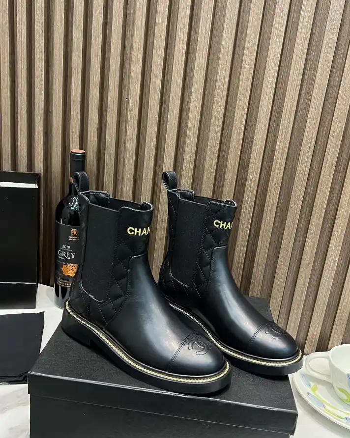 hype Chanel Boots