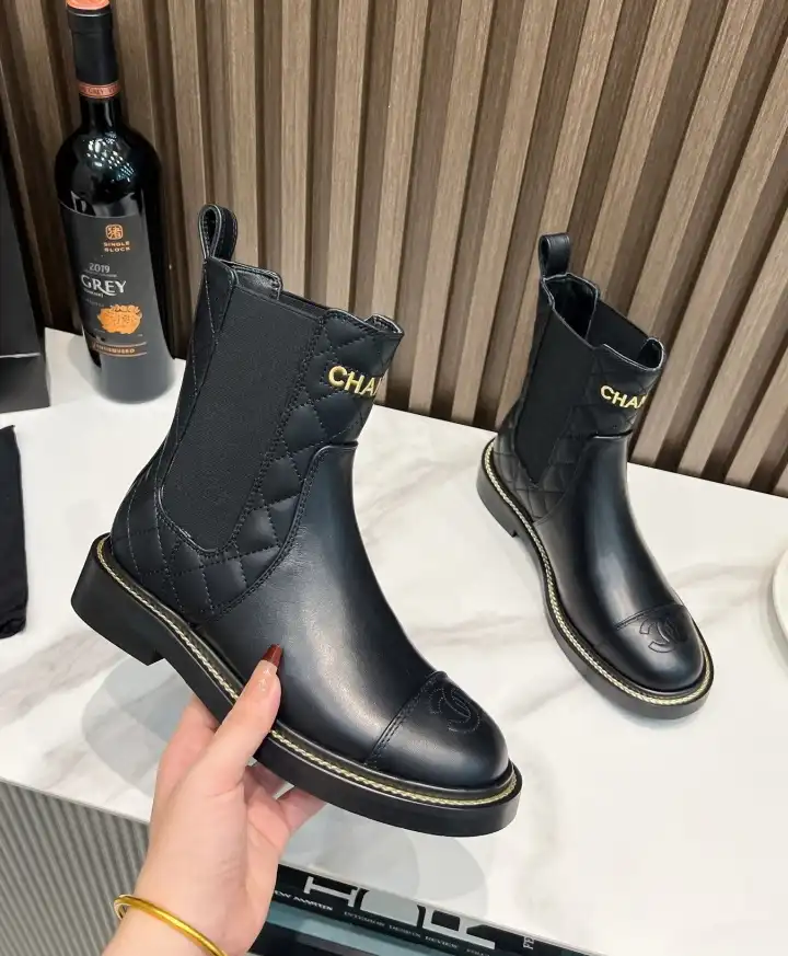 hype Chanel Boots