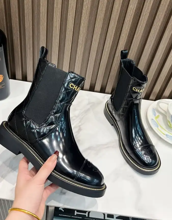 hype Chanel Boots