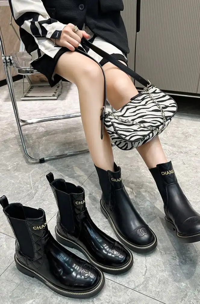 hype Chanel Boots