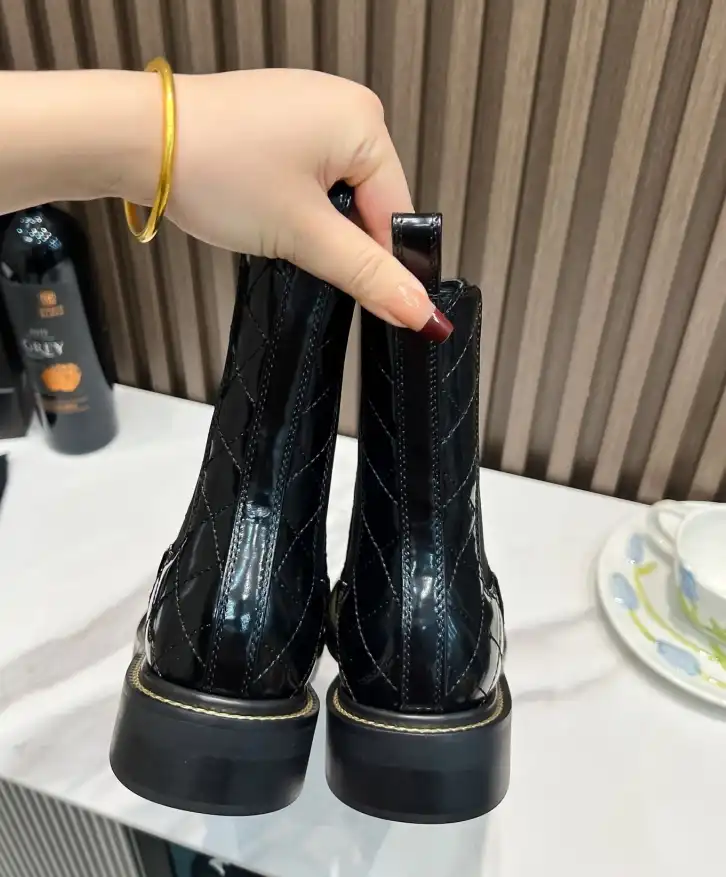 hype Chanel Boots