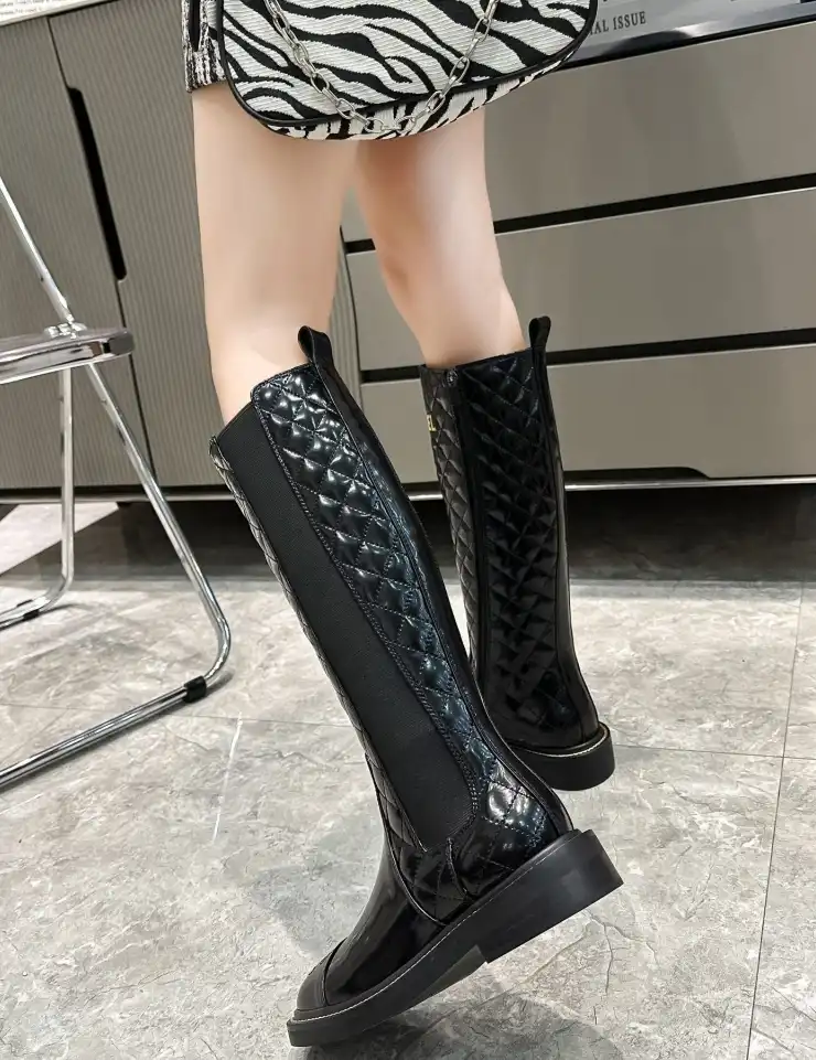 hype Chanel Boots