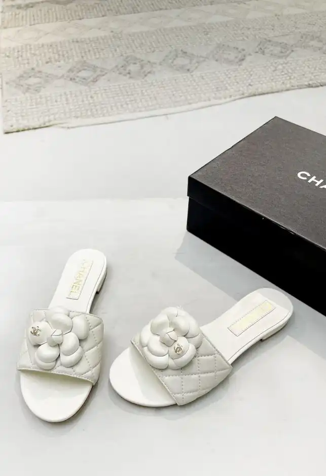 hype Chanel Slippers