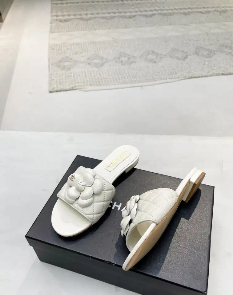 hype Chanel Slippers