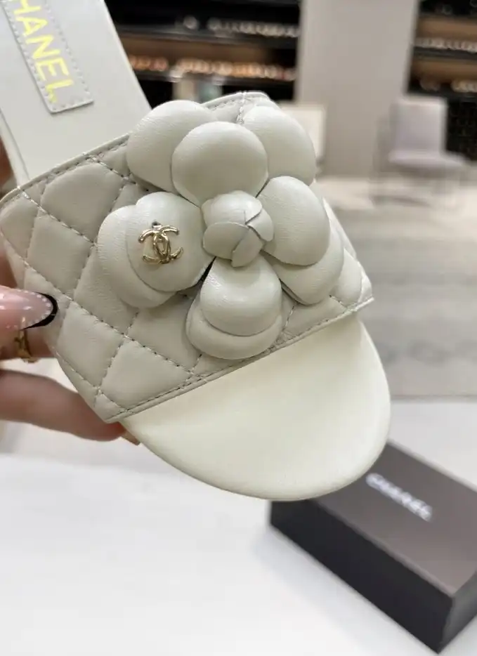 hype Chanel Slippers