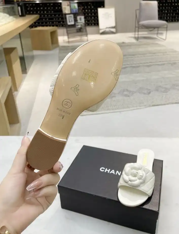 hype Chanel Slippers