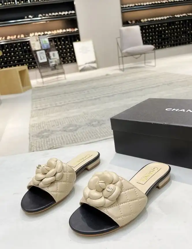 hype Chanel Slippers