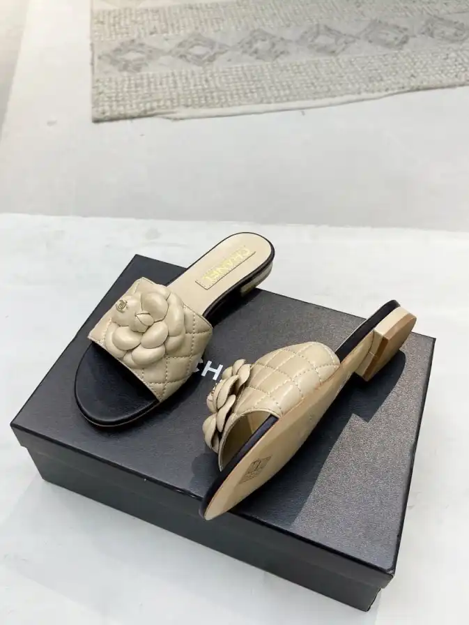 hype Chanel Slippers