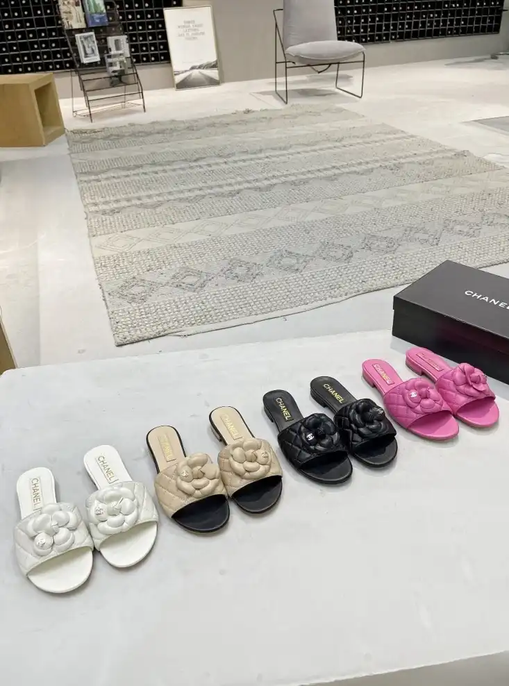 hype Chanel Slippers