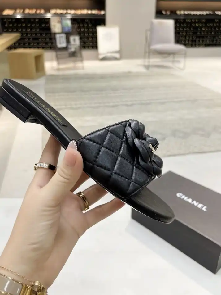 hype Chanel Slippers