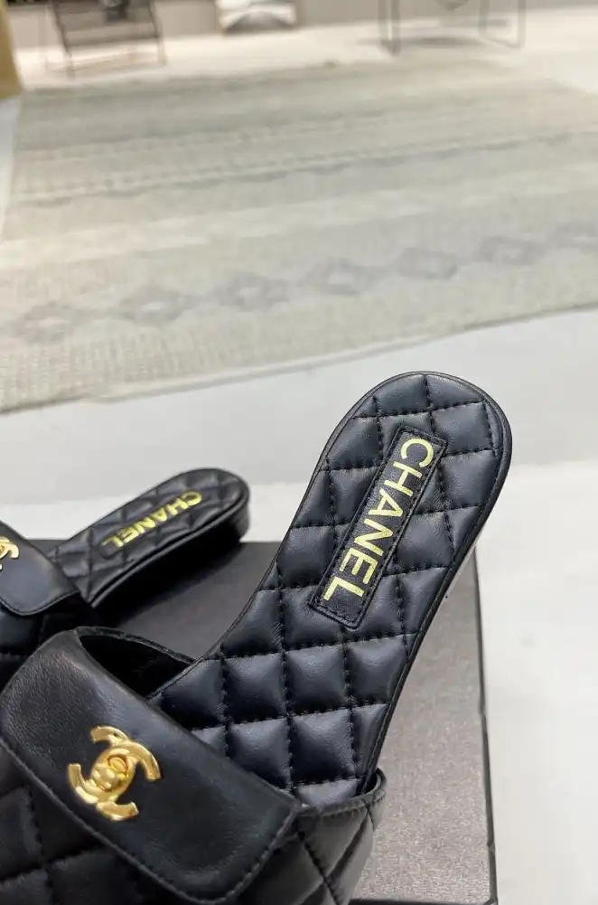 hype Chanel Slippers